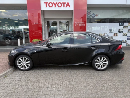 Lexus IS - Afbeelding 3 van 30