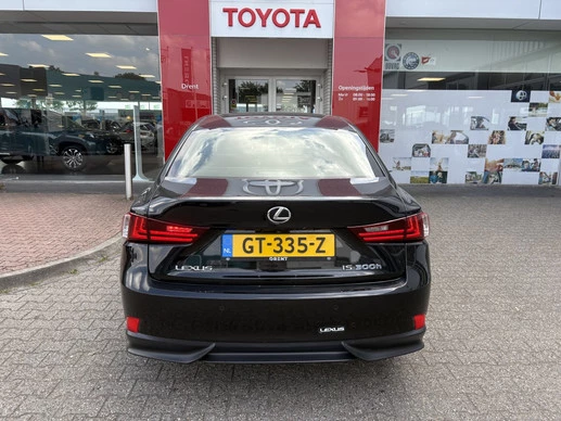 Lexus IS - Afbeelding 7 van 30