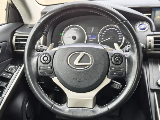 Lexus IS - Afbeelding 9 van 30