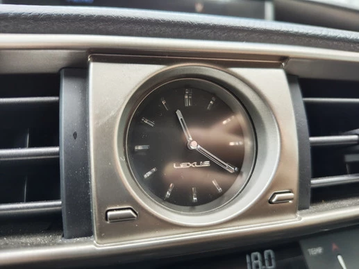 Lexus IS - Afbeelding 17 van 30