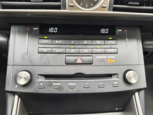 Lexus IS - Afbeelding 18 van 30