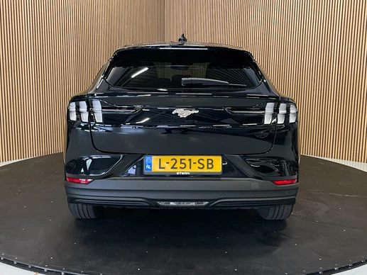 Ford Mustang Mach-E - Afbeelding 25 van 30