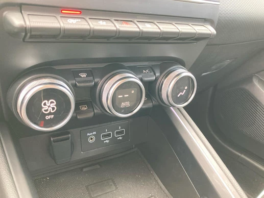 Renault Clio - Afbeelding 14 van 21