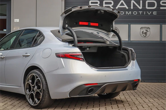Alfa Romeo Giulia - Afbeelding 21 van 24