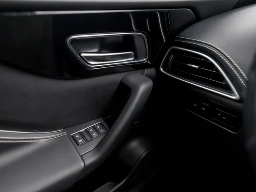 Jaguar F-PACE - Afbeelding 22 van 30
