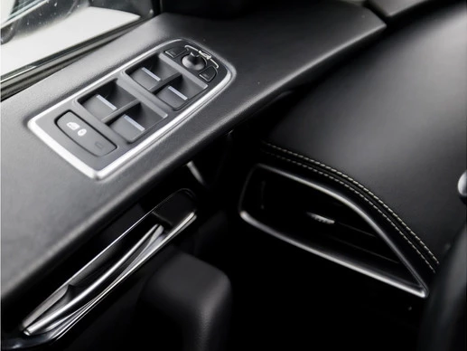 Jaguar F-PACE - Afbeelding 24 van 30