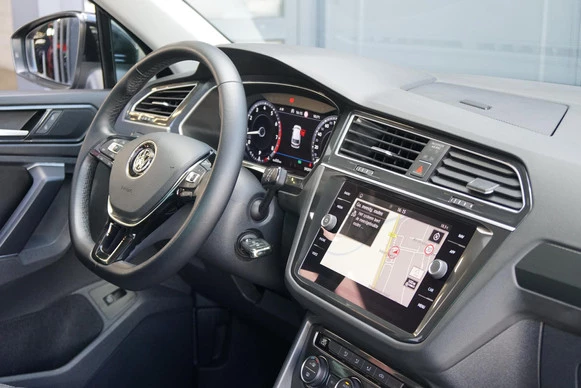 Volkswagen Tiguan - Afbeelding 23 van 30