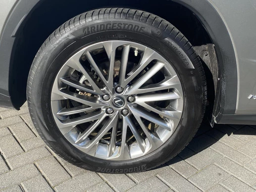 Lexus RX - Afbeelding 9 van 30