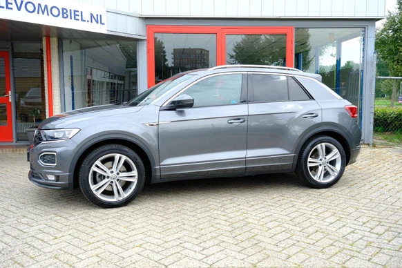 Volkswagen T-Roc - Afbeelding 28 van 30