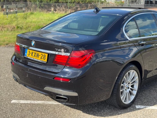 BMW 7 Serie - Afbeelding 8 van 30