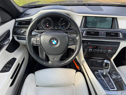 BMW 7 Serie - Afbeelding 10 van 30