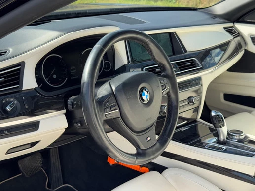 BMW 7 Serie - Afbeelding 17 van 30