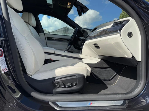 BMW 7 Serie - Afbeelding 21 van 30
