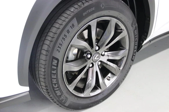Lexus NX - Afbeelding 3 van 30
