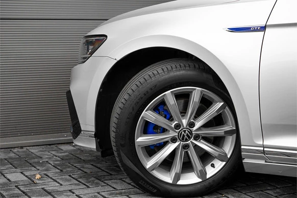 Volkswagen Passat - Afbeelding 19 van 30