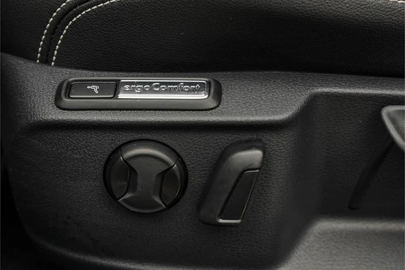 Volkswagen Passat - Afbeelding 23 van 30