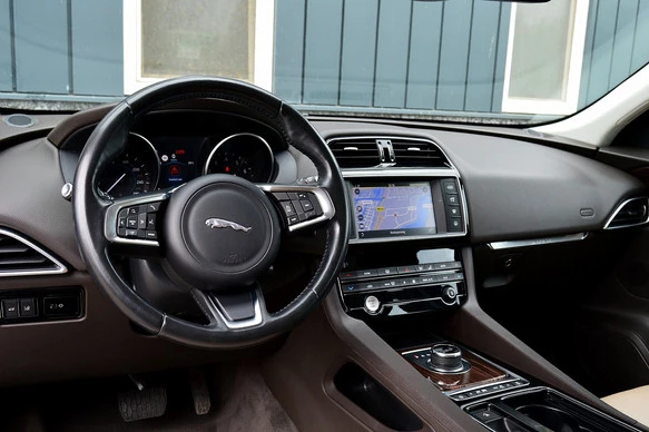 Jaguar F-PACE - Afbeelding 11 van 28