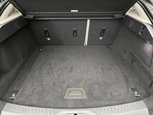 Jaguar I-PACE - Afbeelding 21 van 30