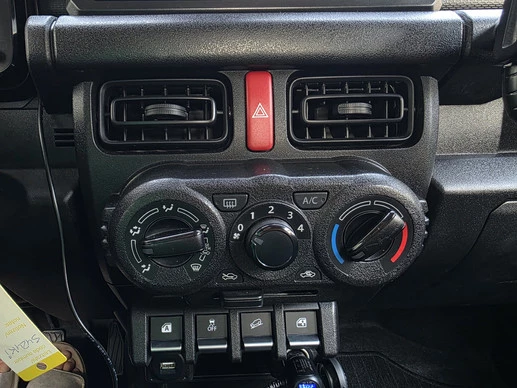 Suzuki Jimny - Afbeelding 24 van 29