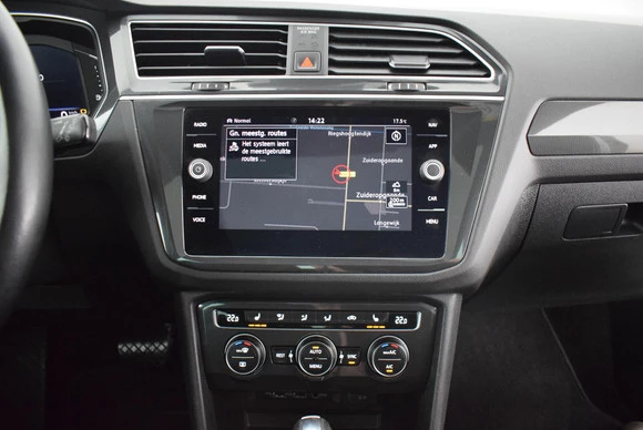 Volkswagen Tiguan - Afbeelding 13 van 30
