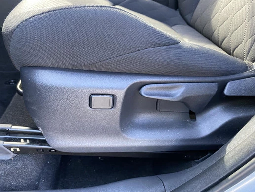 Toyota Corolla Cross - Afbeelding 21 van 30