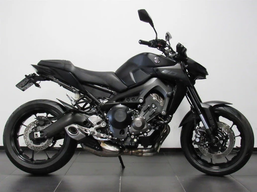 Yamaha MT 09 - Afbeelding 1 van 7