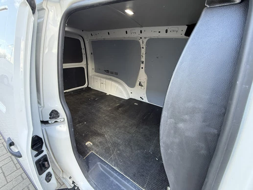 Volkswagen Caddy - Afbeelding 13 van 30