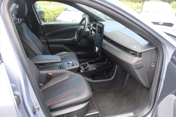 Ford Mustang Mach-E - Afbeelding 18 van 30