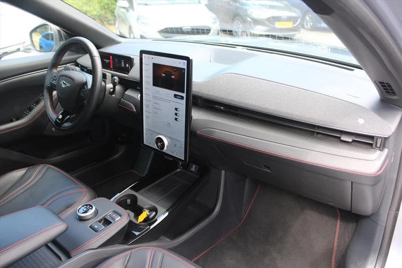 Ford Mustang Mach-E - Afbeelding 19 van 30
