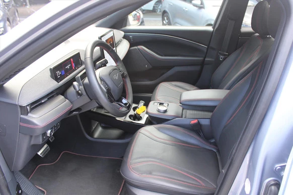 Ford Mustang Mach-E - Afbeelding 20 van 30