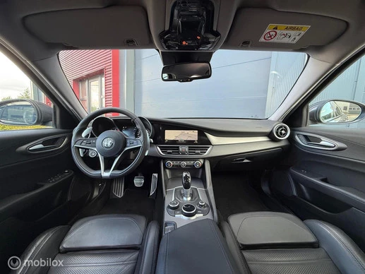 Alfa Romeo Giulia - Afbeelding 14 van 25