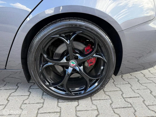 Alfa Romeo Giulia - Afbeelding 18 van 25