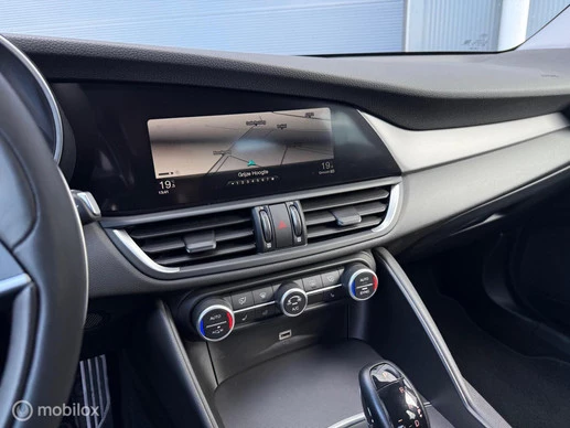 Alfa Romeo Giulia - Afbeelding 24 van 25