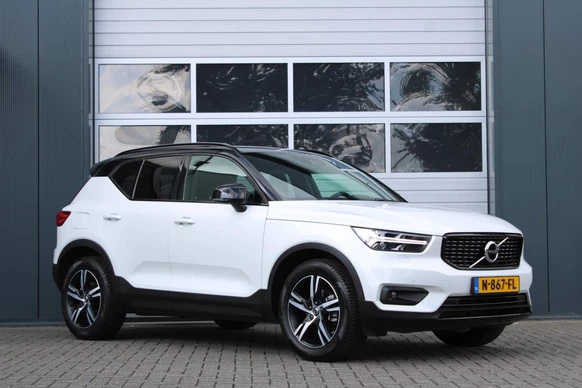 Volvo XC40 - Afbeelding 1 van 30
