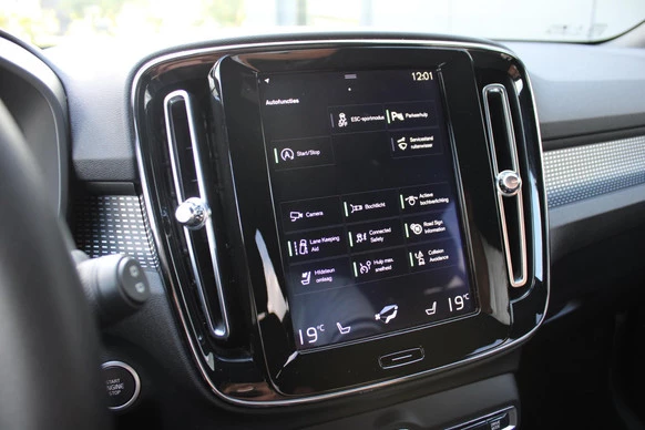 Volvo XC40 - Afbeelding 25 van 30