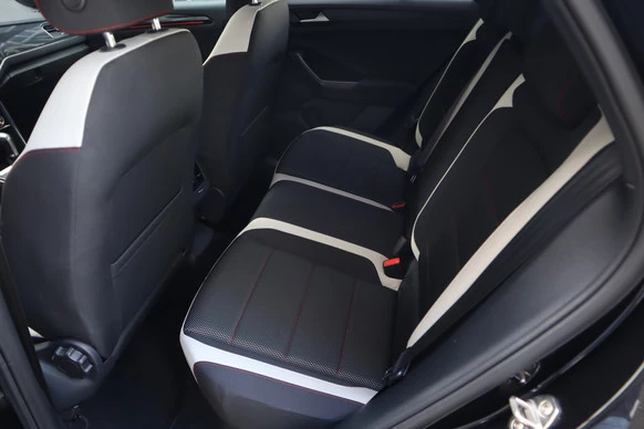 Volkswagen T-Roc - Afbeelding 19 van 30