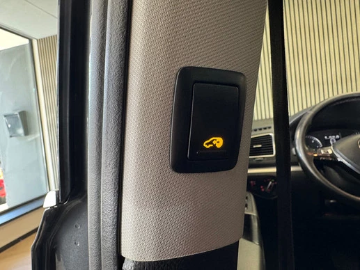 Volkswagen Sharan - Afbeelding 17 van 30