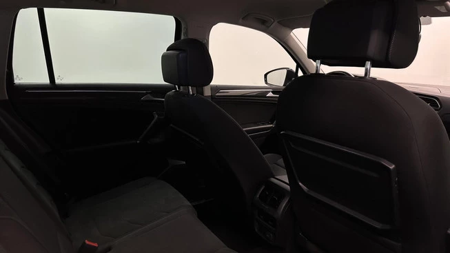 Volkswagen Tiguan - Afbeelding 15 van 30