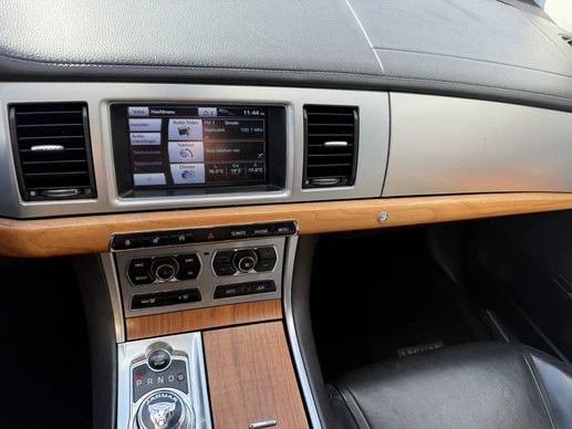 Jaguar XF - Afbeelding 15 van 30