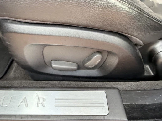 Jaguar XF - Afbeelding 18 van 30