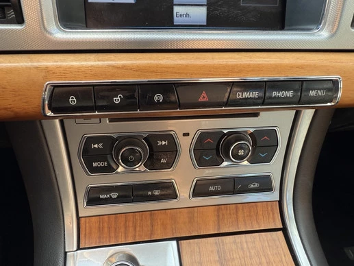 Jaguar XF - Afbeelding 21 van 30