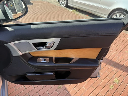 Jaguar XF - Afbeelding 23 van 30