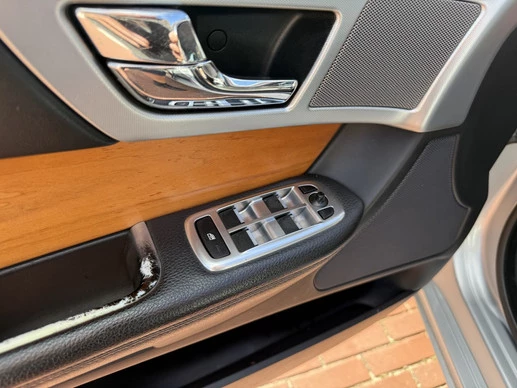 Jaguar XF - Afbeelding 27 van 30
