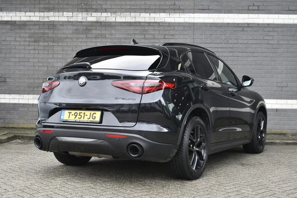 Alfa Romeo Stelvio - Afbeelding 2 van 30