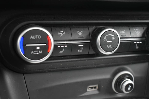 Alfa Romeo Stelvio - Afbeelding 18 van 30