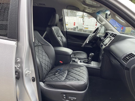 Toyota Land Cruiser - Afbeelding 17 van 30