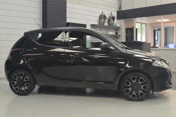 Lancia Ypsilon - Afbeelding 3 van 23