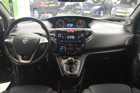 Lancia Ypsilon - Afbeelding 12 van 23