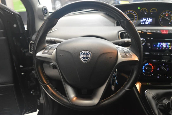 Lancia Ypsilon - Afbeelding 13 van 23