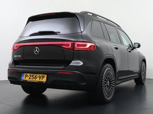 Mercedes-Benz EQB - Afbeelding 7 van 30